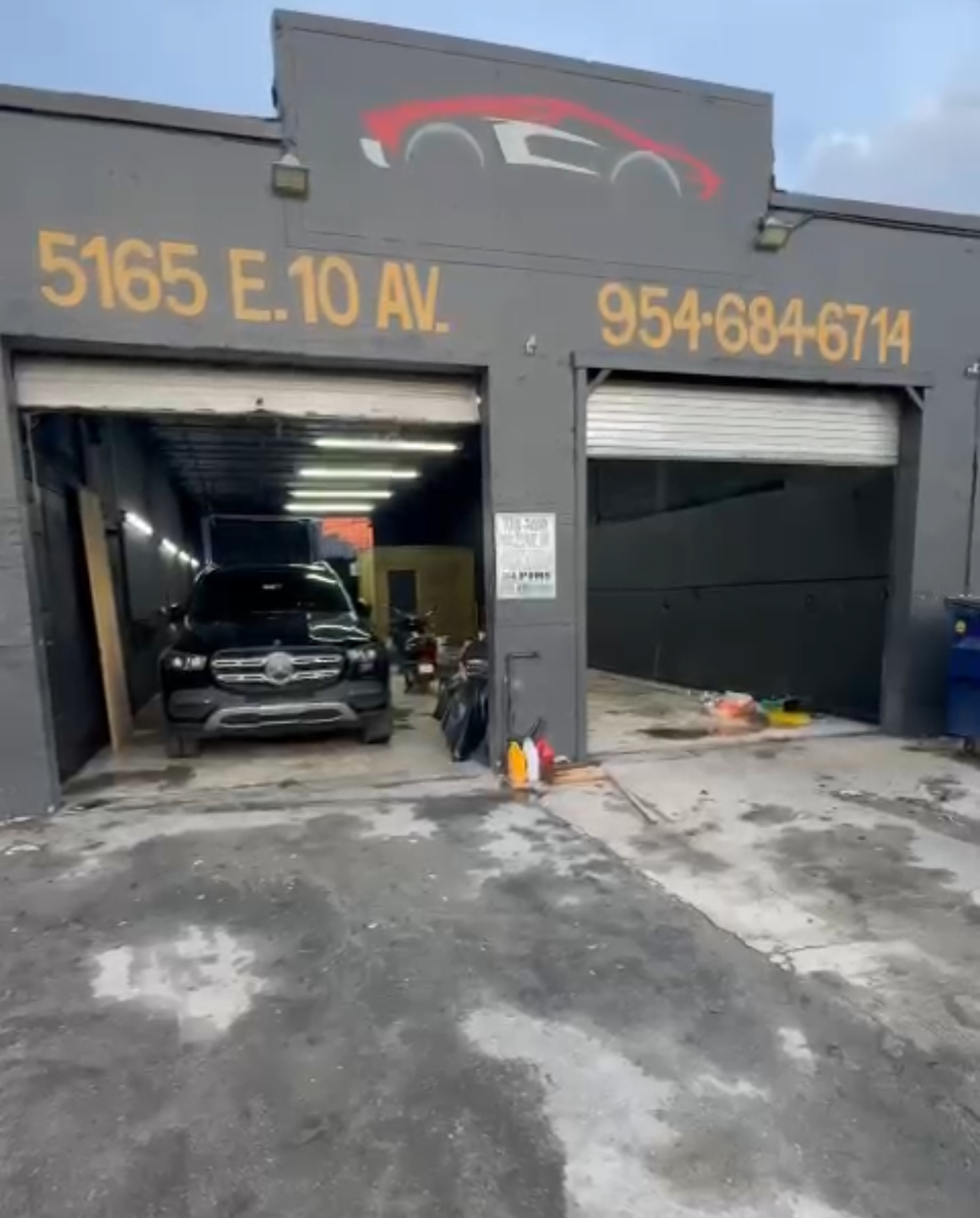 Inside the El autorepair shop floor in Hialeah, FL